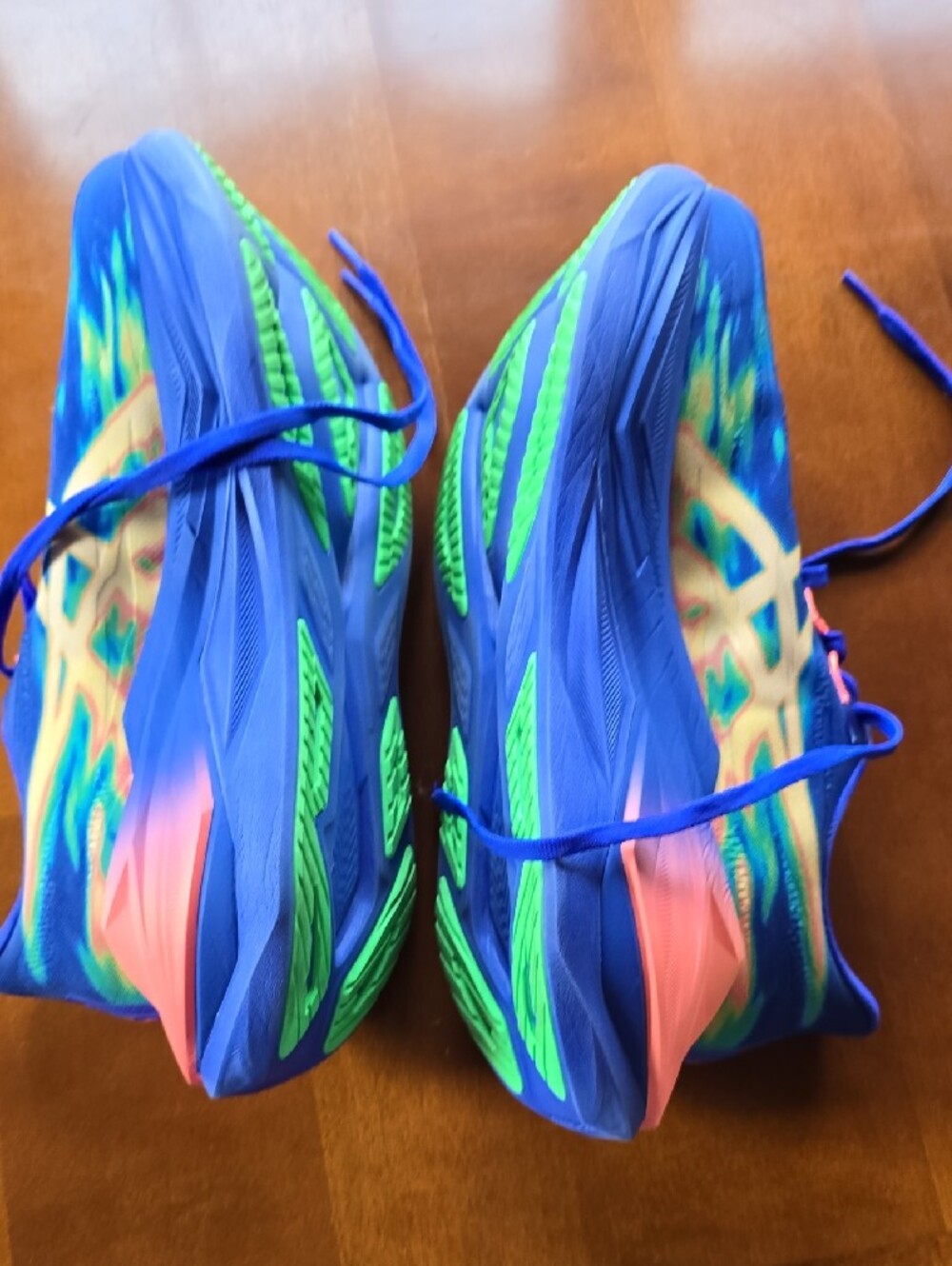 ASICS Superblast 3 Unisex Size 8, Like New,  Cobalt Burst/Light Orange - Picture 6 of 7